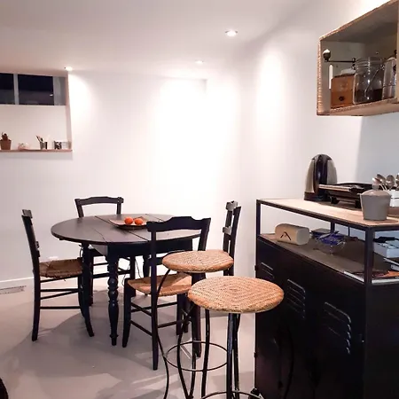 2 Bedrooms Hyper Quiet Pedestrian Historic Center