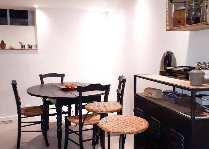 2 Bedrooms Hyper Quiet Pedestrian Historic Center